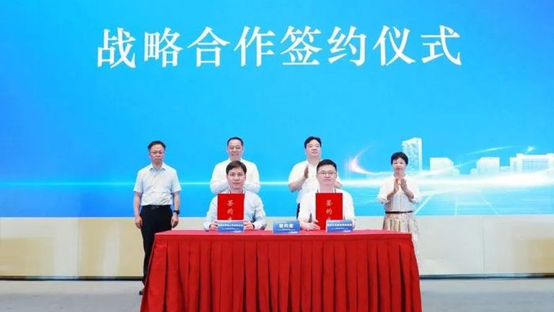 废塑料热解油化：揭秘设备选型的关键要素